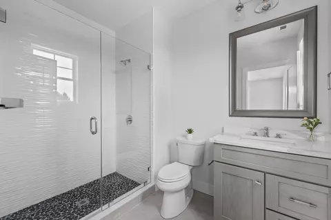 Bath - 354 West St, Needham, MA 02494 photo 4 of 4