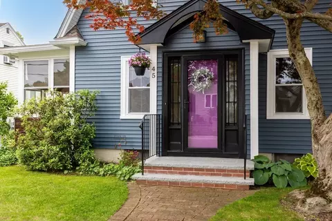 45 Curtis Ave, Attleboro, MA 02703