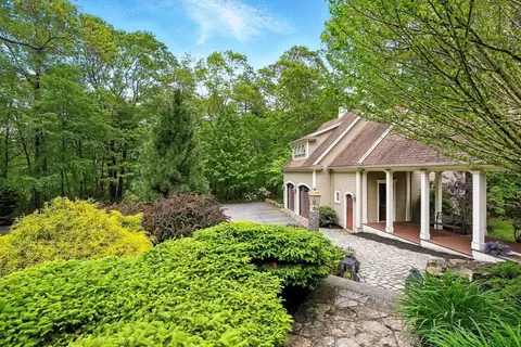 56 Grafton Rd, Upton, MA 01568 photo 5