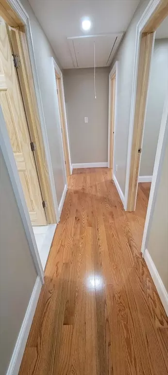 Entry Way - 37 Ekman St, Worcester, MA 01607 photo 2 of 5