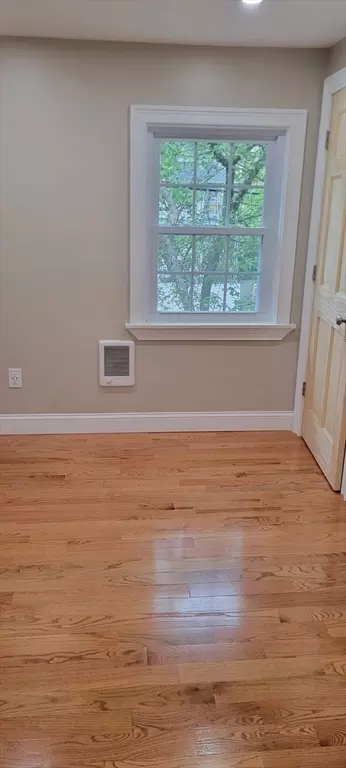 Bedroom - 37 Ekman St, Worcester, MA 01607 photo 3 of 6