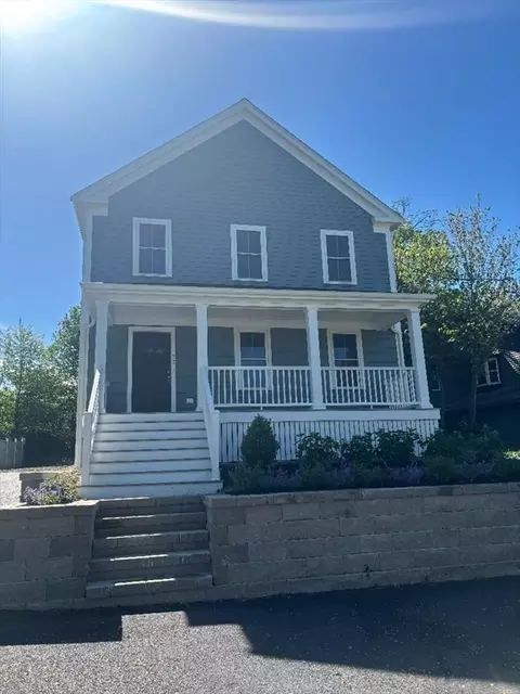 77 Lake Shore Dr, Weymouth, MA 02189
