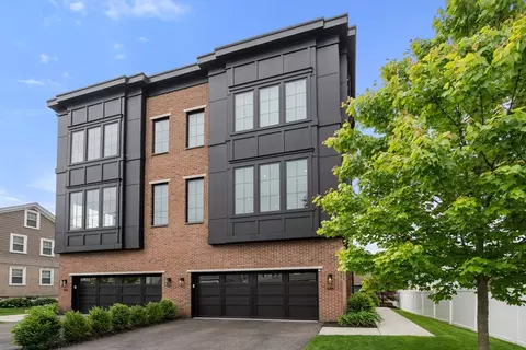 68 Summer St #B, Natick, MA 01760