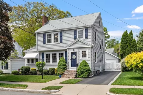 14 Glendale Ave, Melrose, MA 02176