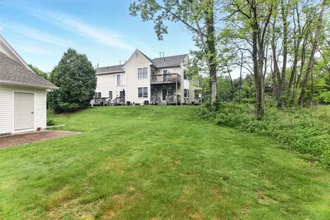 Exterior - 59 Castlegate Dr #B, Springfield, MA 01129 photo 9 of 9