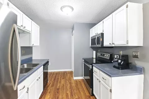 Kitchen - 59 Castlegate Dr #B, Springfield, MA 01129 photo 3 of 6