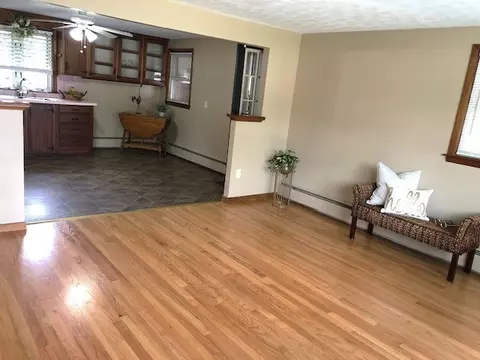 8 Victory Dr, Webster, MA 01570 photo 12