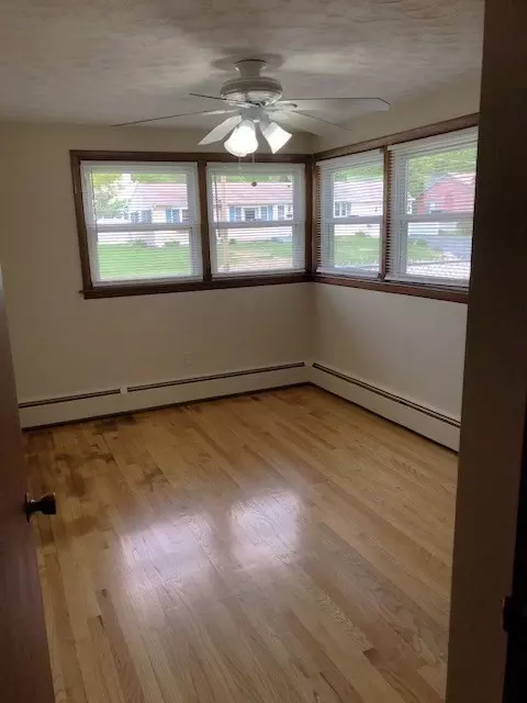 8 Victory Dr, Webster, MA 01570 photo 25