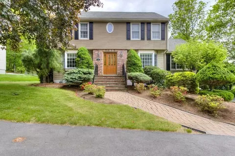 15 Bailin Dr, Worcester, MA 01604 photo 2