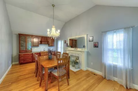 15 Bailin Dr, Worcester, MA 01604 photo 18