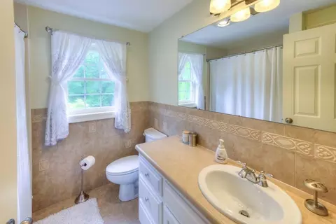 15 Bailin Dr, Worcester, MA 01604 photo 35