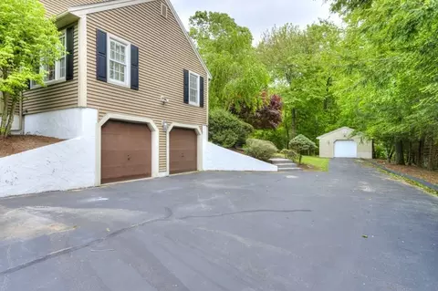 15 Bailin Dr, Worcester, MA 01604 photo 4