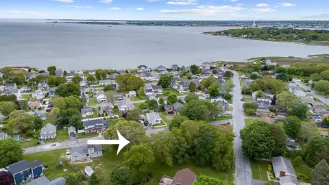 39 Harvard St, Fairhaven, MA 02719 photo 5