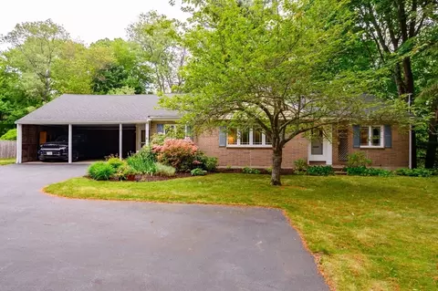 13 Smith Rd, Hingham, MA 02043