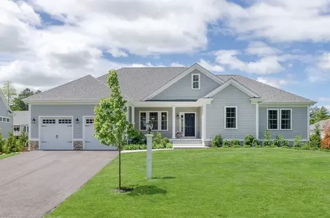 20 Shagbark Cir, Mattapoisett, MA 02739