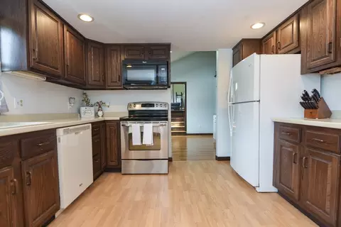 133 E Main St, Norton, MA 02766 photo 10