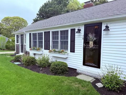 78 Long Rd, Harwich, MA 02645
