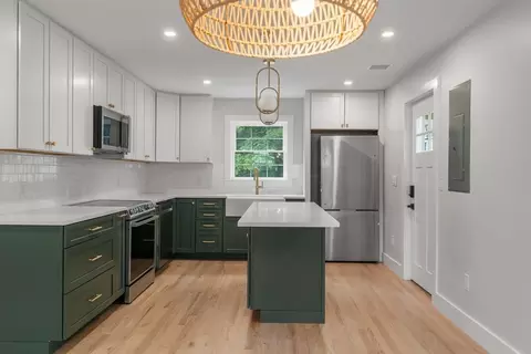 19 Whitehorse Rd, Hingham, MA 02043 photo 4