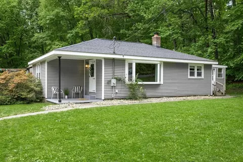 15 Dodge Hill Rd, Sutton, MA 01590