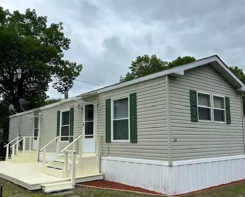 189 Springfield Rd #24, Westfield, MA 01085
