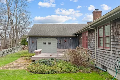 1 Pine Ln, Warren, RI 02885 photo 33