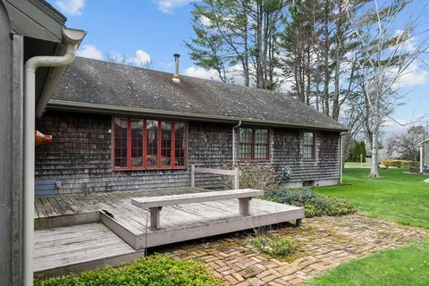 1 Pine Ln, Warren, RI 02885 photo 31