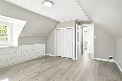 248 Pheland St, Springfield, MA 01109 photo 17