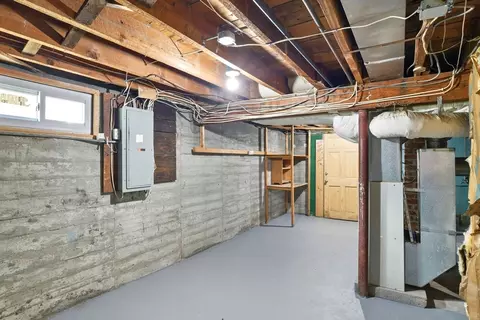 248 Pheland St, Springfield, MA 01109 photo 22