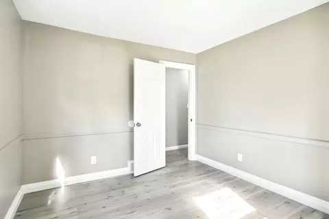 248 Pheland St, Springfield, MA 01109 photo 11