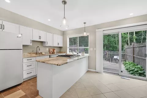 83 Jamestown Dr #83, Springfield, MA 01108 photo 11