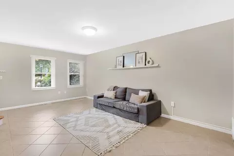 83 Jamestown Dr #83, Springfield, MA 01108 photo 5