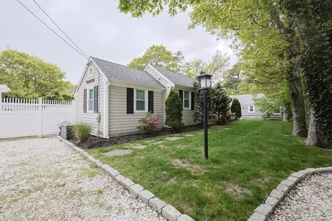 5 Birch Hill Rd, Dennis, MA 02639