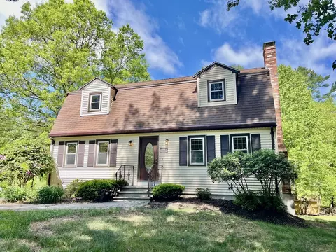468 Lake St, Bellingham, MA 02019