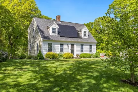 7 Hane Rd, Mashpee, MA 02649 photo 2