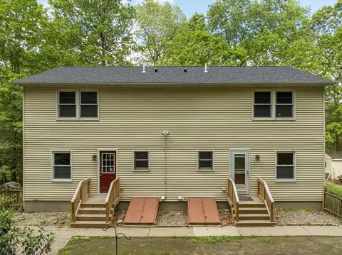 65-67 Summer St, Palmer, MA 01069