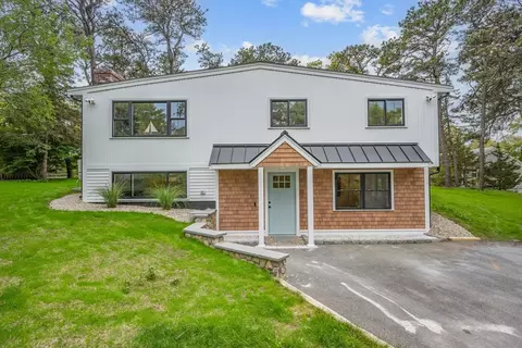 3 Laurie, Harwich, MA 02646