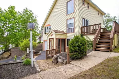 22 Everton Ave, Worcester, MA 01604 photo 2