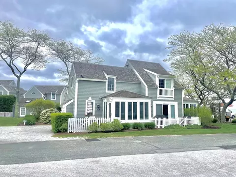 25 Milestone Way #25, Mashpee, MA 02649