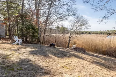 Exterior - 1 Ladd Ave, Wareham, MA 02571 photo 1 of 4