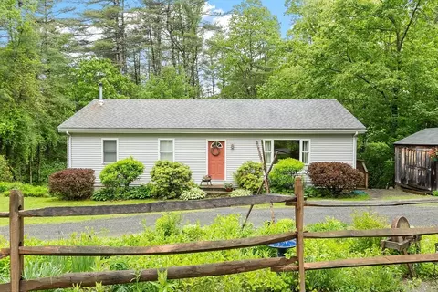 16 Mountain Rd, Erving, MA 01344
