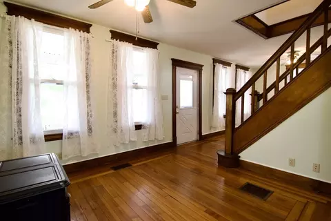 82 Worcester St, West Springfield, MA 01089 photo 21