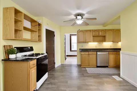 82 Worcester St, West Springfield, MA 01089 photo 7