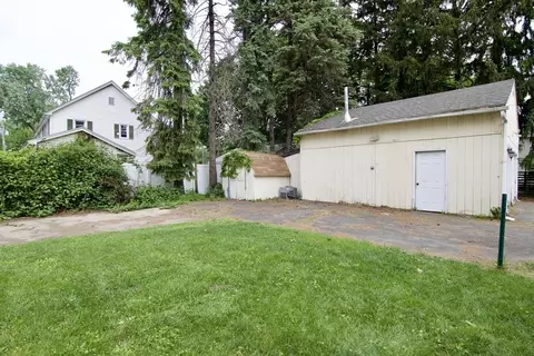 82 Worcester St, West Springfield, MA 01089 photo 5