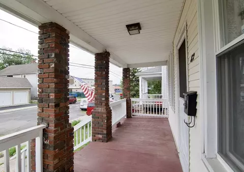 82 Worcester St, West Springfield, MA 01089 photo 2