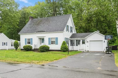 543 Lenox St, Athol, MA 01331 photo 2