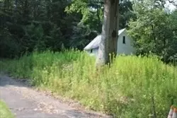 12 Flagg Hl, Erving, MA 01344
