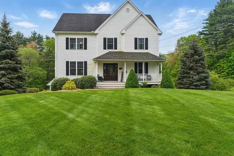 65 West St, Belchertown, MA 01007