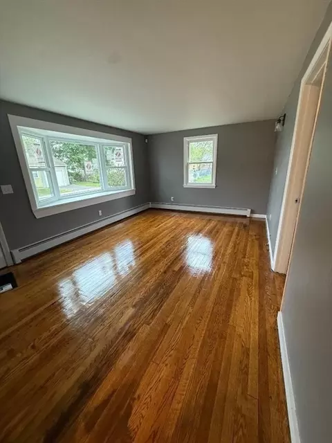 45 Penacook St, Springfield, MA 01104 photo 20