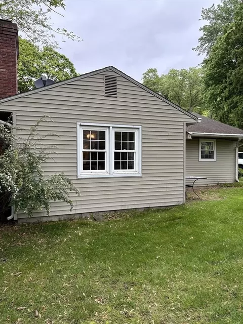 93 Crestmont St, Springfield, MA 01108 photo 19