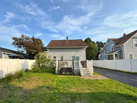 32 Marble Ave, Chicopee, MA 01013 photo 3